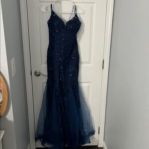 Elegant Navy Blue Evening Gown